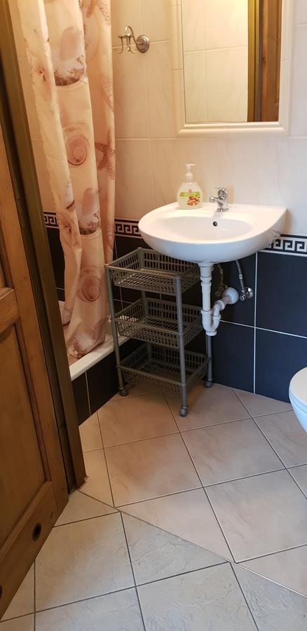 Roadway Hostel เคียลเซ ภายนอก รูปภาพ